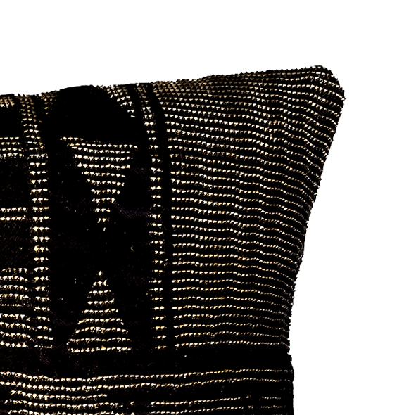 Zuri Pillow